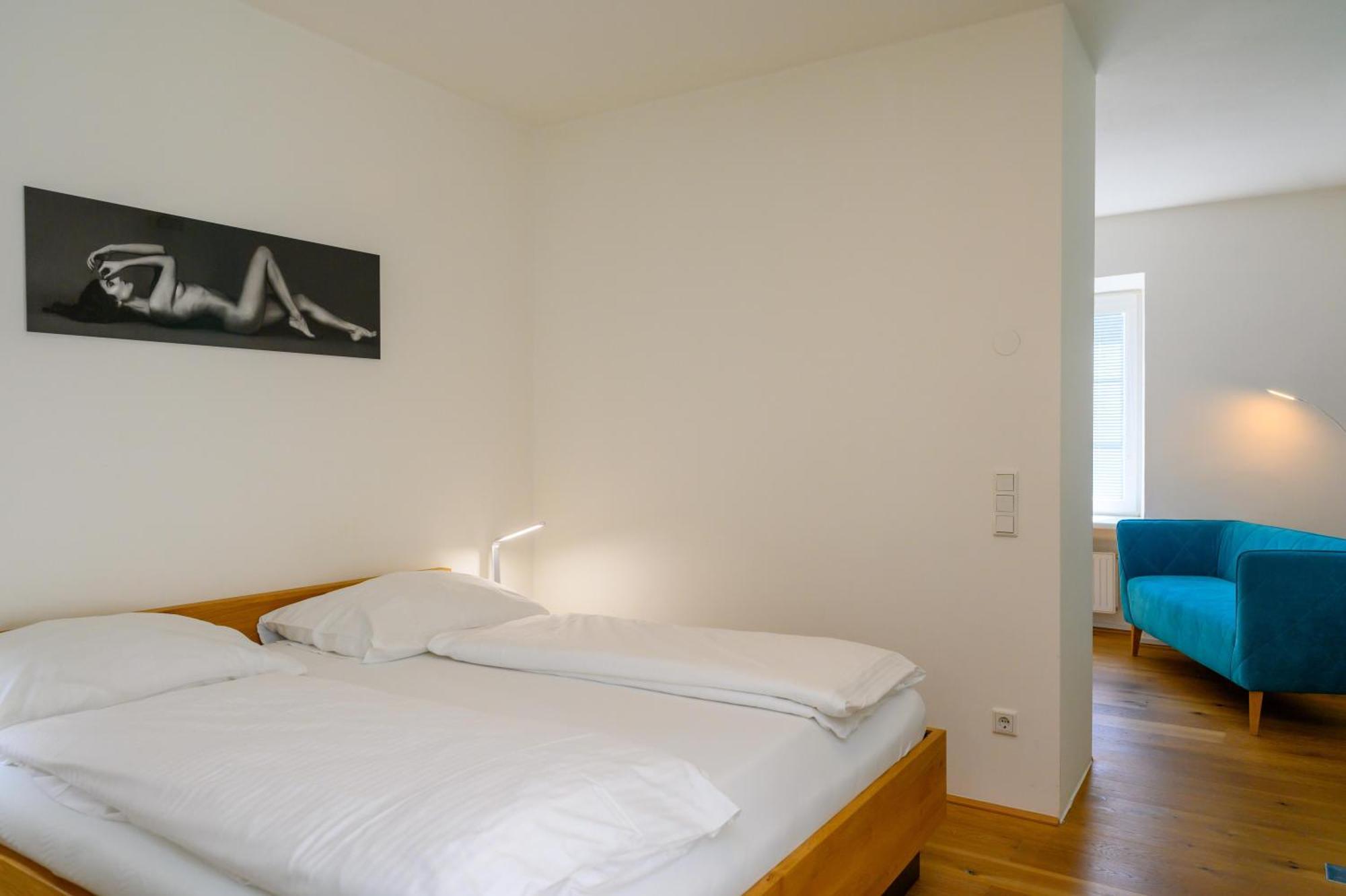 Appartement-Hotel Gh Zum Goldenen Schiff Enns Εξωτερικό φωτογραφία