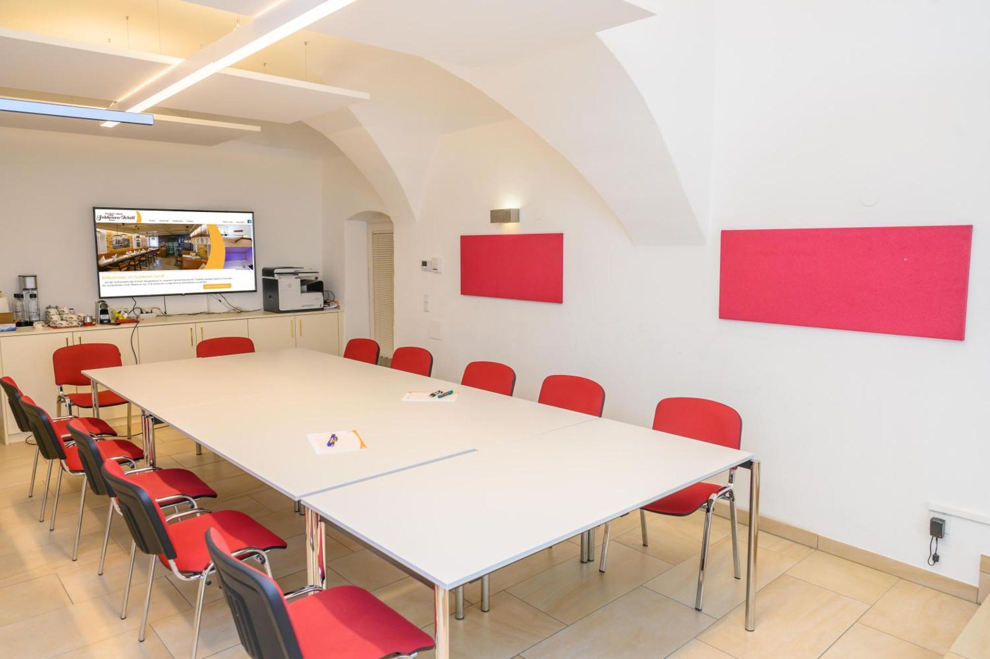 Appartement-Hotel Gh Zum Goldenen Schiff Enns Εξωτερικό φωτογραφία