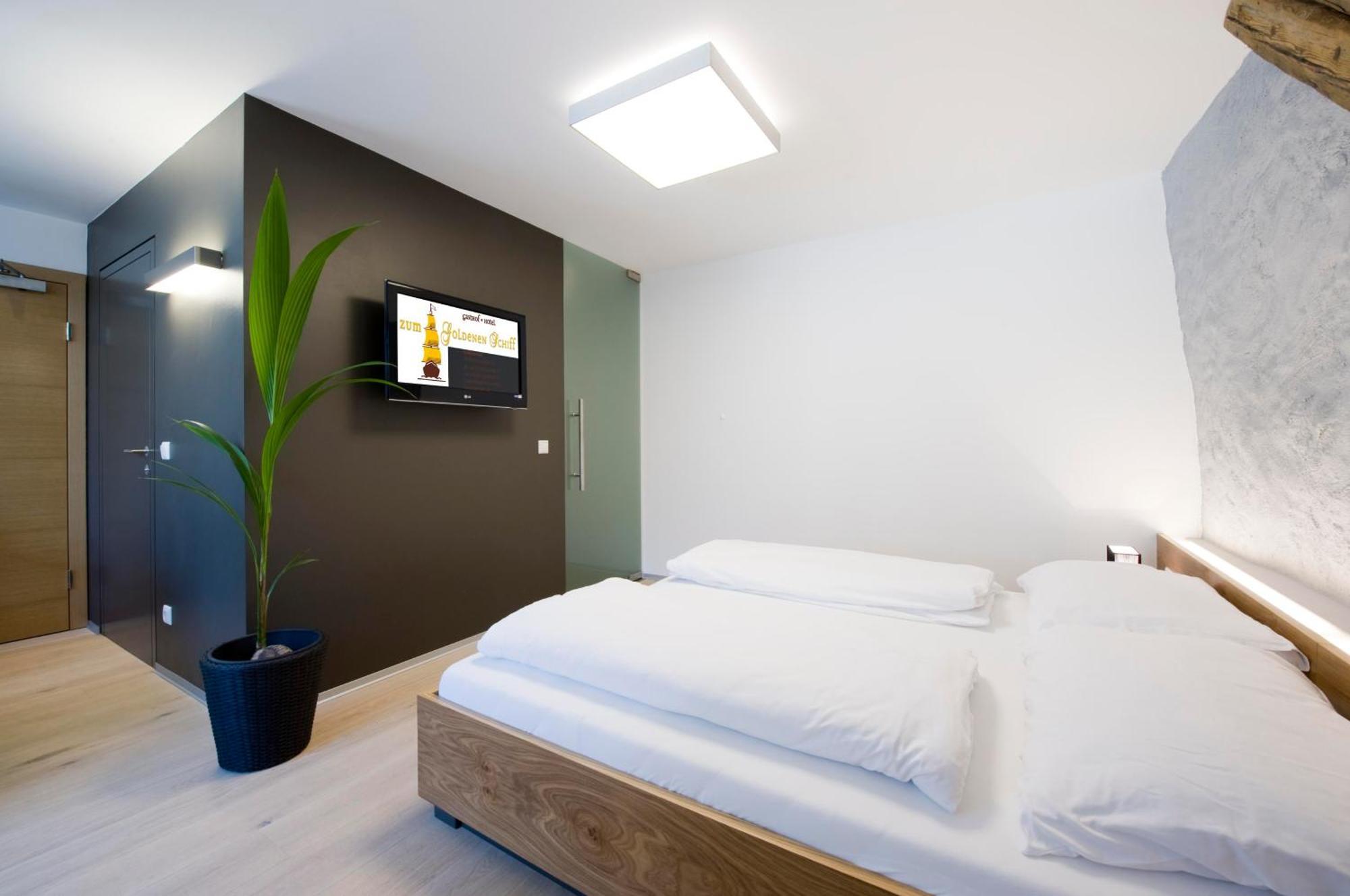 Appartement-Hotel Gh Zum Goldenen Schiff Enns Εξωτερικό φωτογραφία